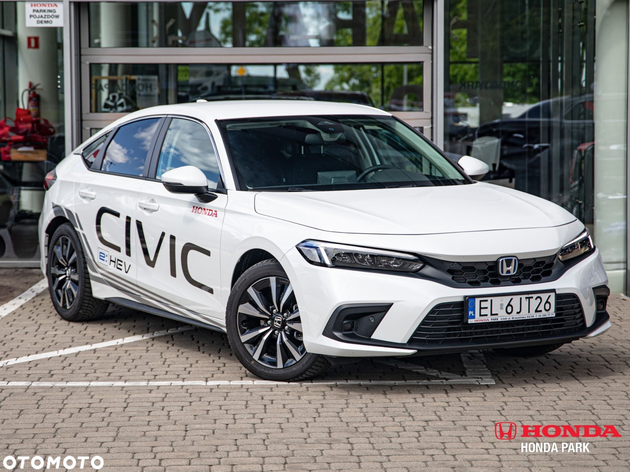Honda Civic 2.0 i-MMD Elegance CVT - 6