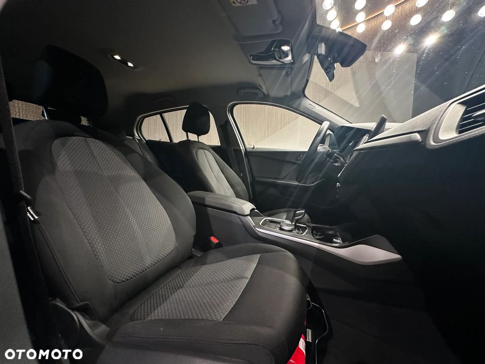 BMW Seria 1 118i Advantage - 12