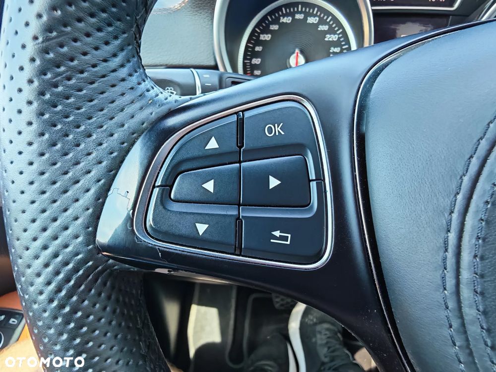 Mercedes-Benz GLS - 18