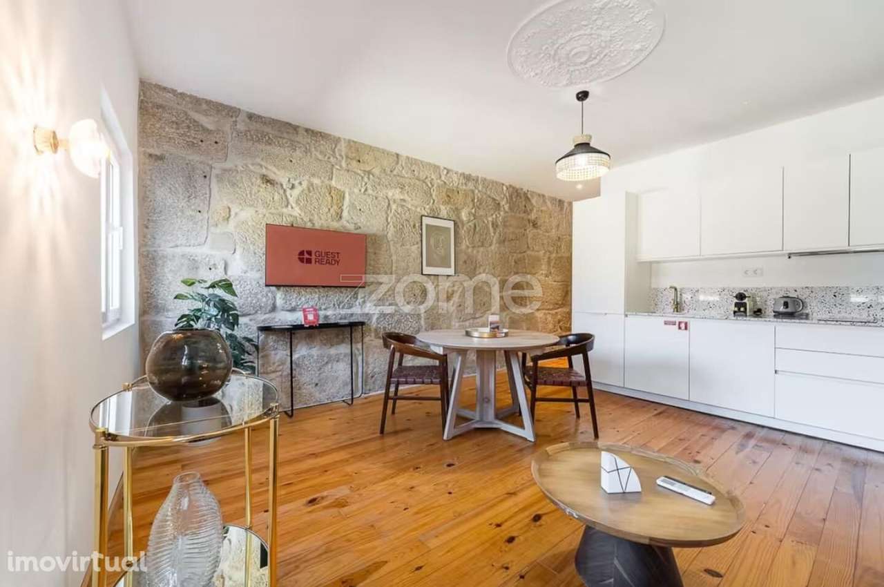 Apartamento T0 situado no Cais de Gaia com Licença AL - Grande imagem: 2/15