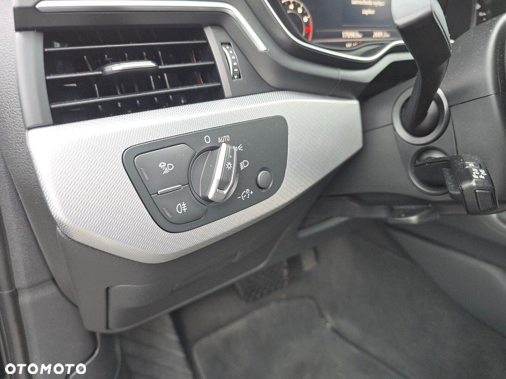 Audi A4 Limousine - 17