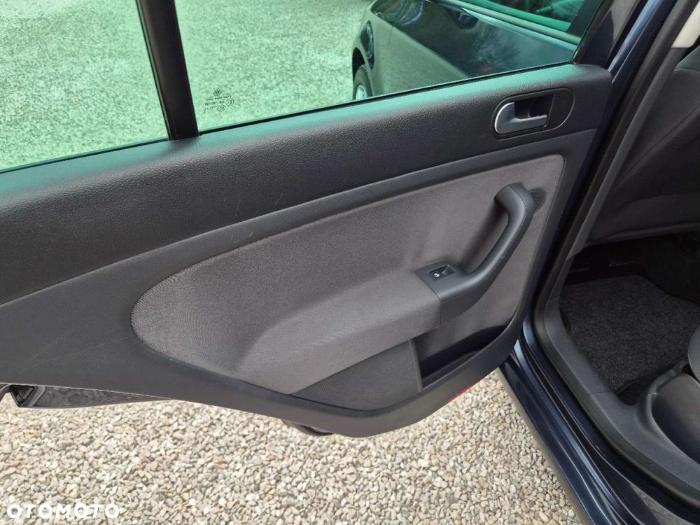 Volkswagen Golf Plus 1.6 Tour - 17