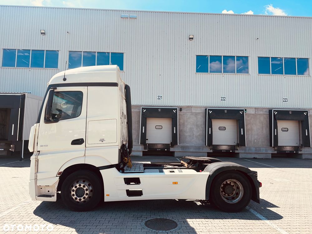 Mercedes-Benz Actros MP4 - 5