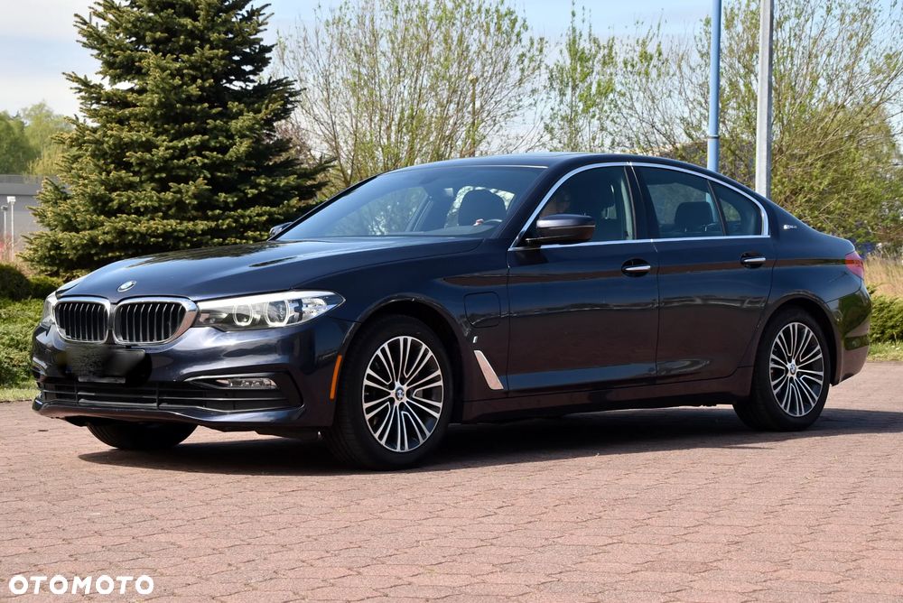 BMW Seria 5 530e iPerformance xDrive Luxury Line - 2