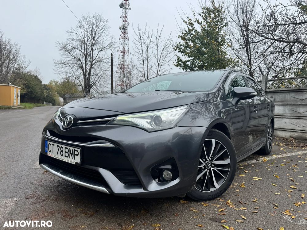 Toyota Avensis 1.8 Multidrive S Team Deutschland - 1