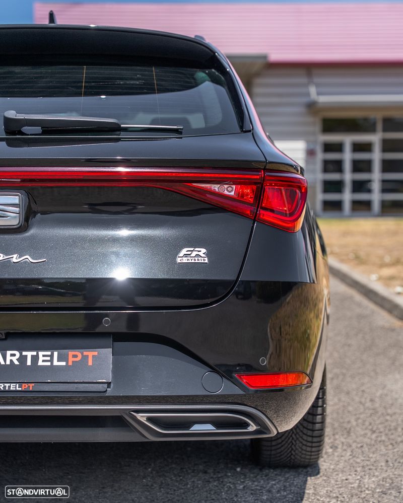 SEAT Leon ST 1.5 e-Hybrid DSG FR Black Edition - 7