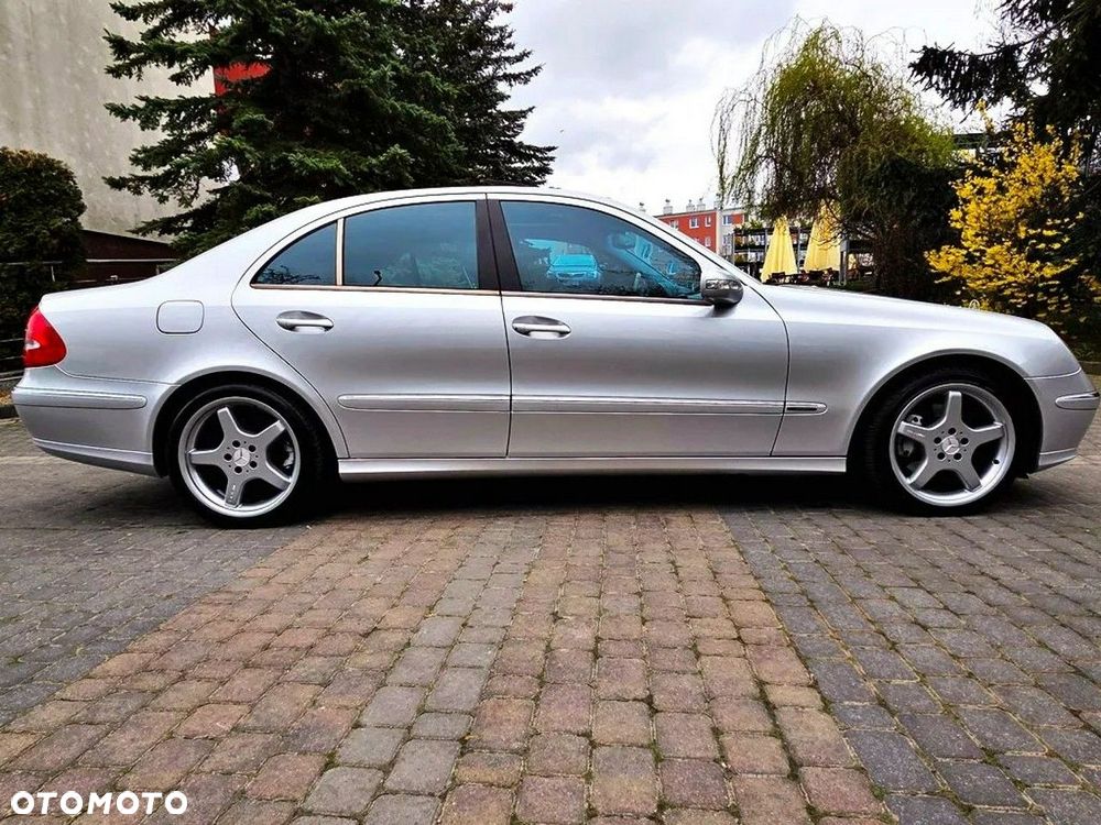 Mercedes-Benz Klasa E 500 T Avantgarde - 4