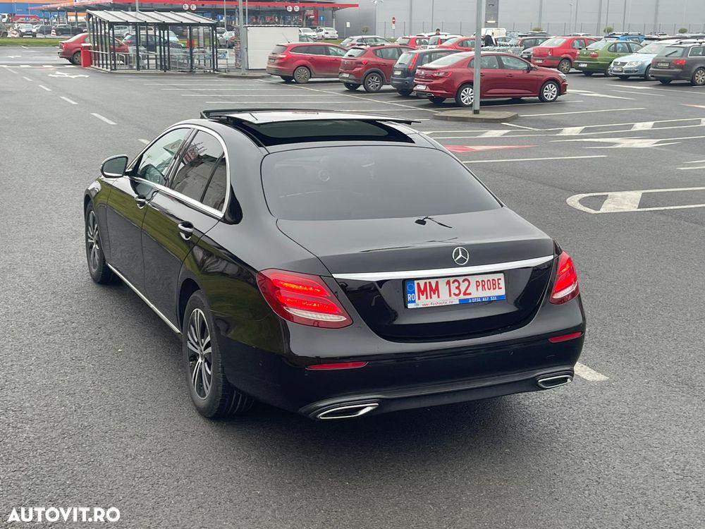 Mercedes-Benz E 220 d 4Matic T 9G-TRONIC Avantgarde - 11