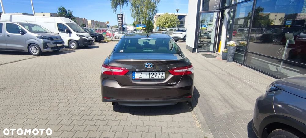 Toyota Camry 2.5 Hybrid Executive CVT - 4