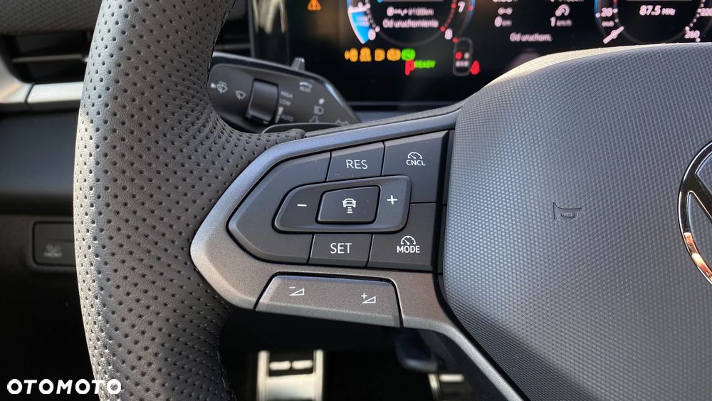 Volkswagen T-Roc 1.5 TSI R-Line DSG - 11