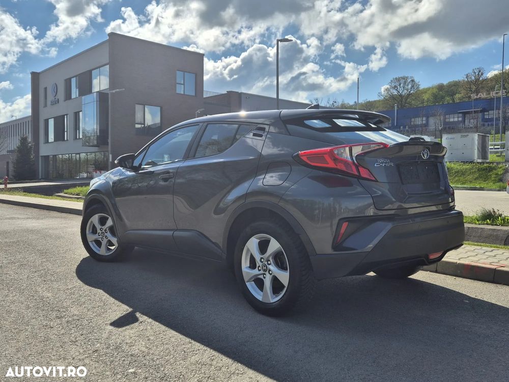 Toyota C-HR Business-Edition - 4