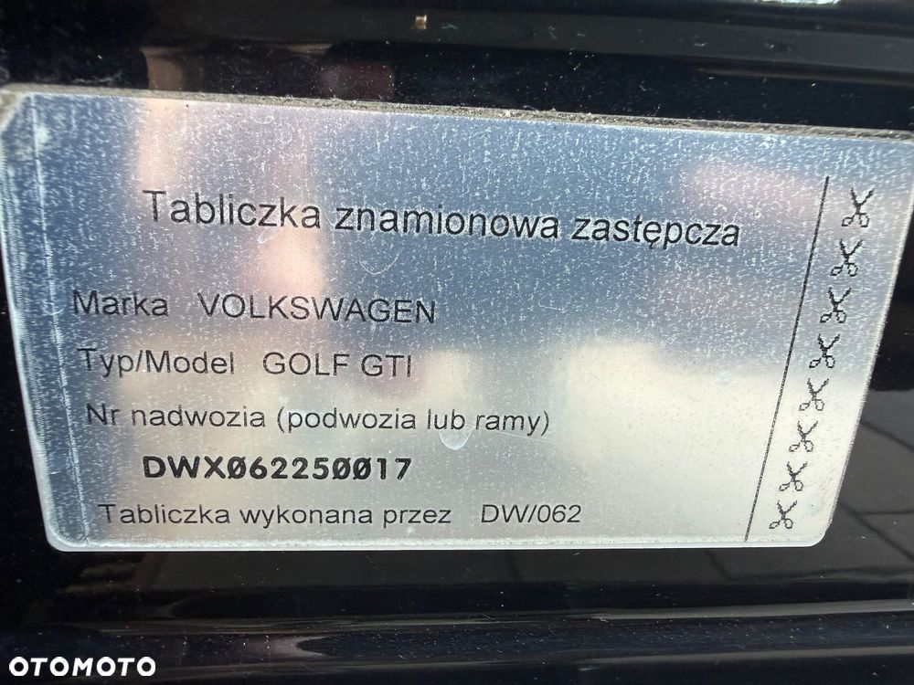 Volkswagen Golf 2.0 GTI - 28