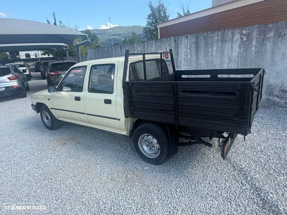 Toyota Hilux 2.4D 5LUG Dir. Assistida - 4