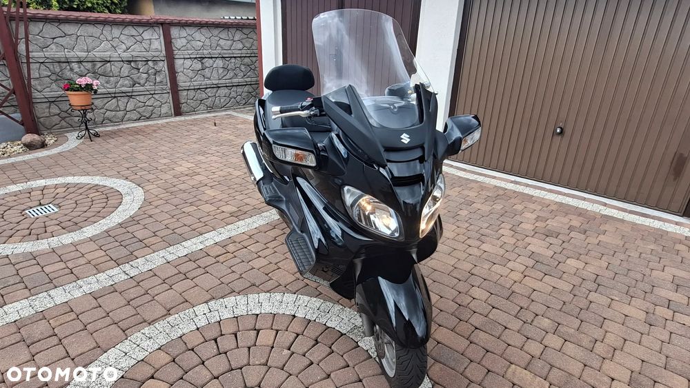 Suzuki Burgman - 1