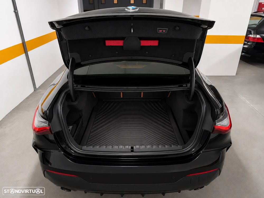 BMW 420 d Pack Desportivo M Pro Auto — fotografia 5