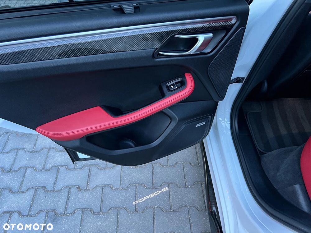 Porsche Macan GTS PDK - 36
