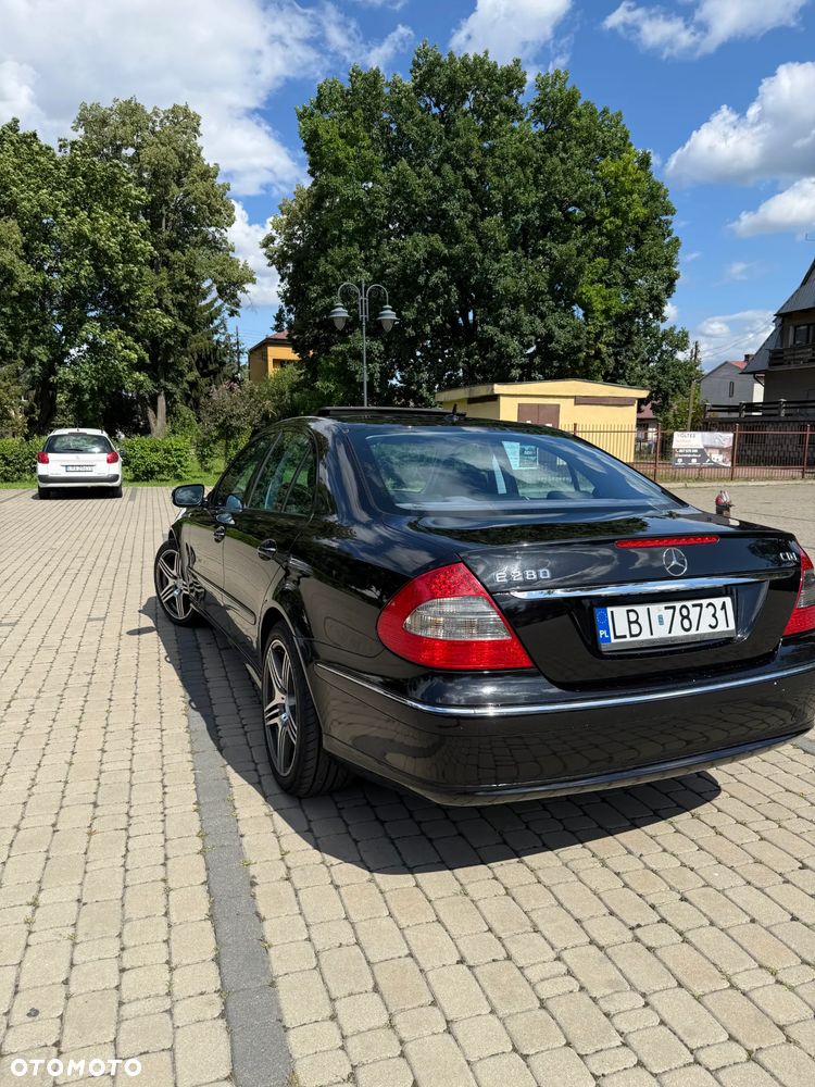 Mercedes-Benz Klasa E - 8