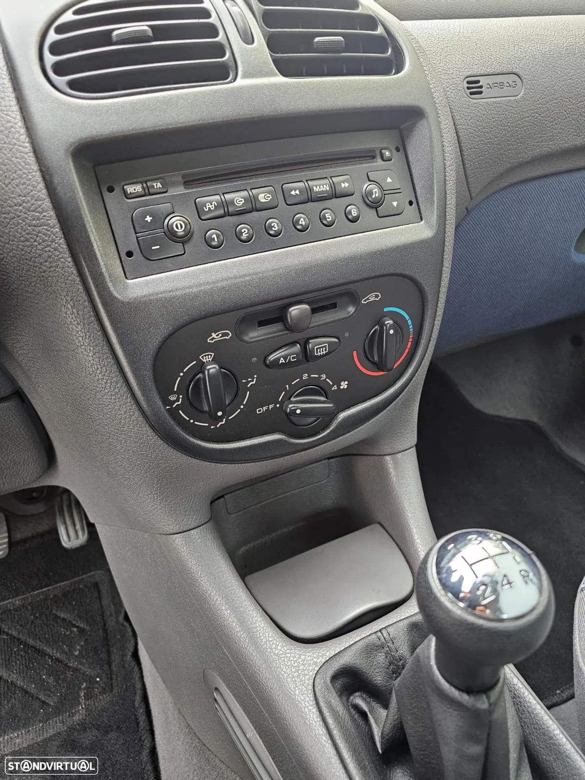 Peugeot 206 1.1 XR - 16