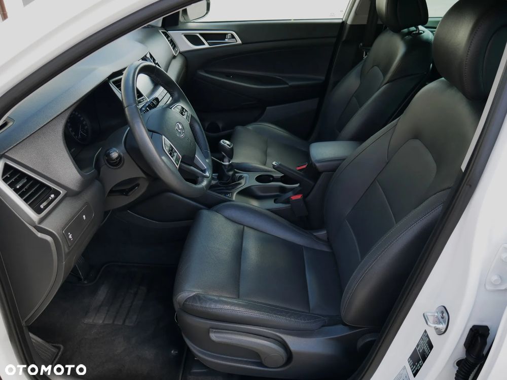 Hyundai Tucson 1.6 GDi 2WD Select - 19