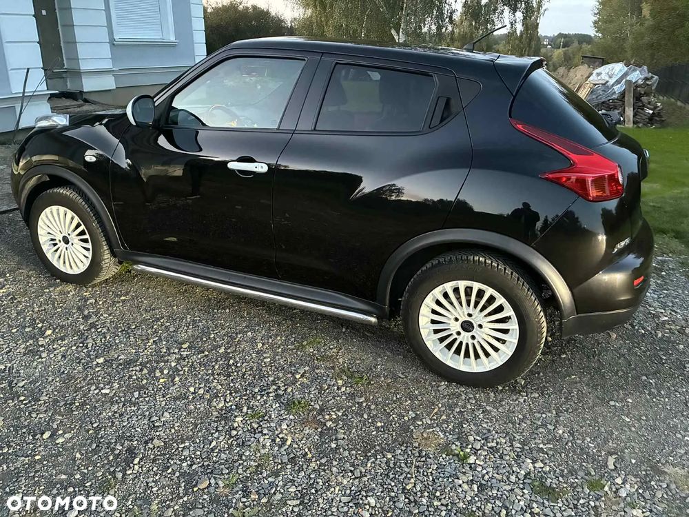 Nissan Juke 1.6 T Ministry of Sound 4x4 - 6