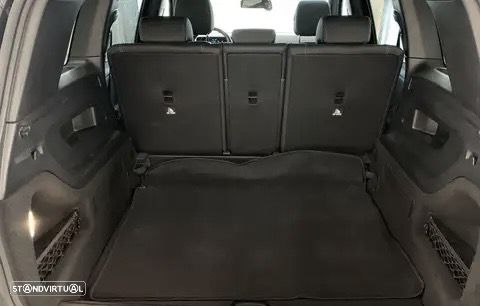 Mercedes-Benz GLB 200 - 12