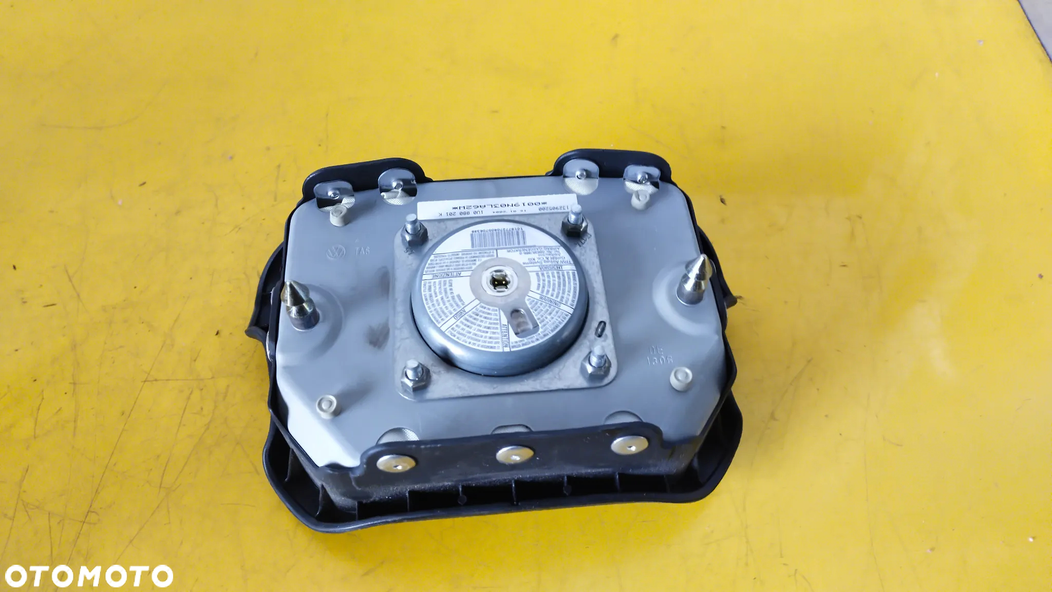 Poduszka powietrzna kierownicy Skoda OE 1U0880201K - 2
