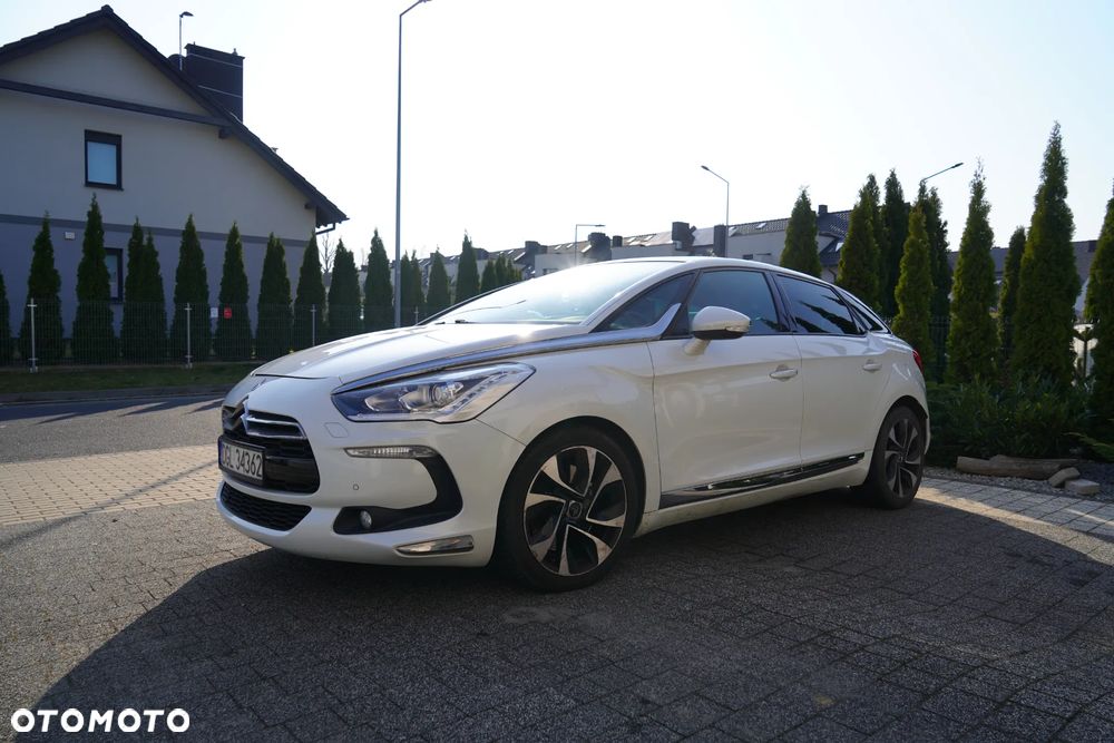 Citroën DS5 1.6 THP SoChic - 16