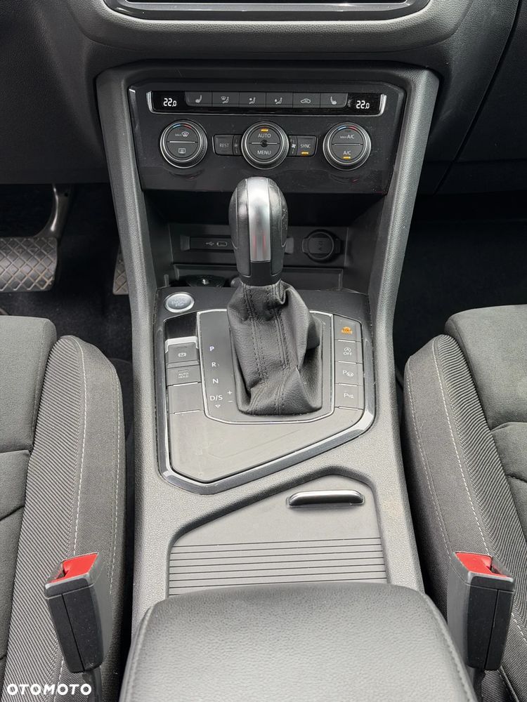 Volkswagen Tiguan - 27