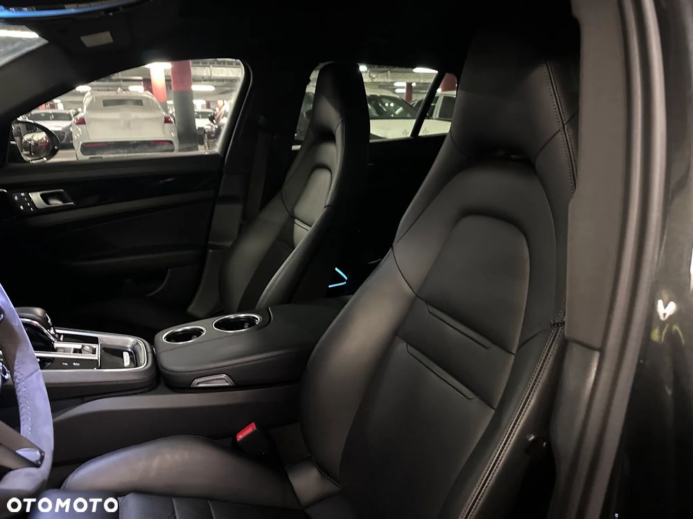 Porsche Panamera - 28