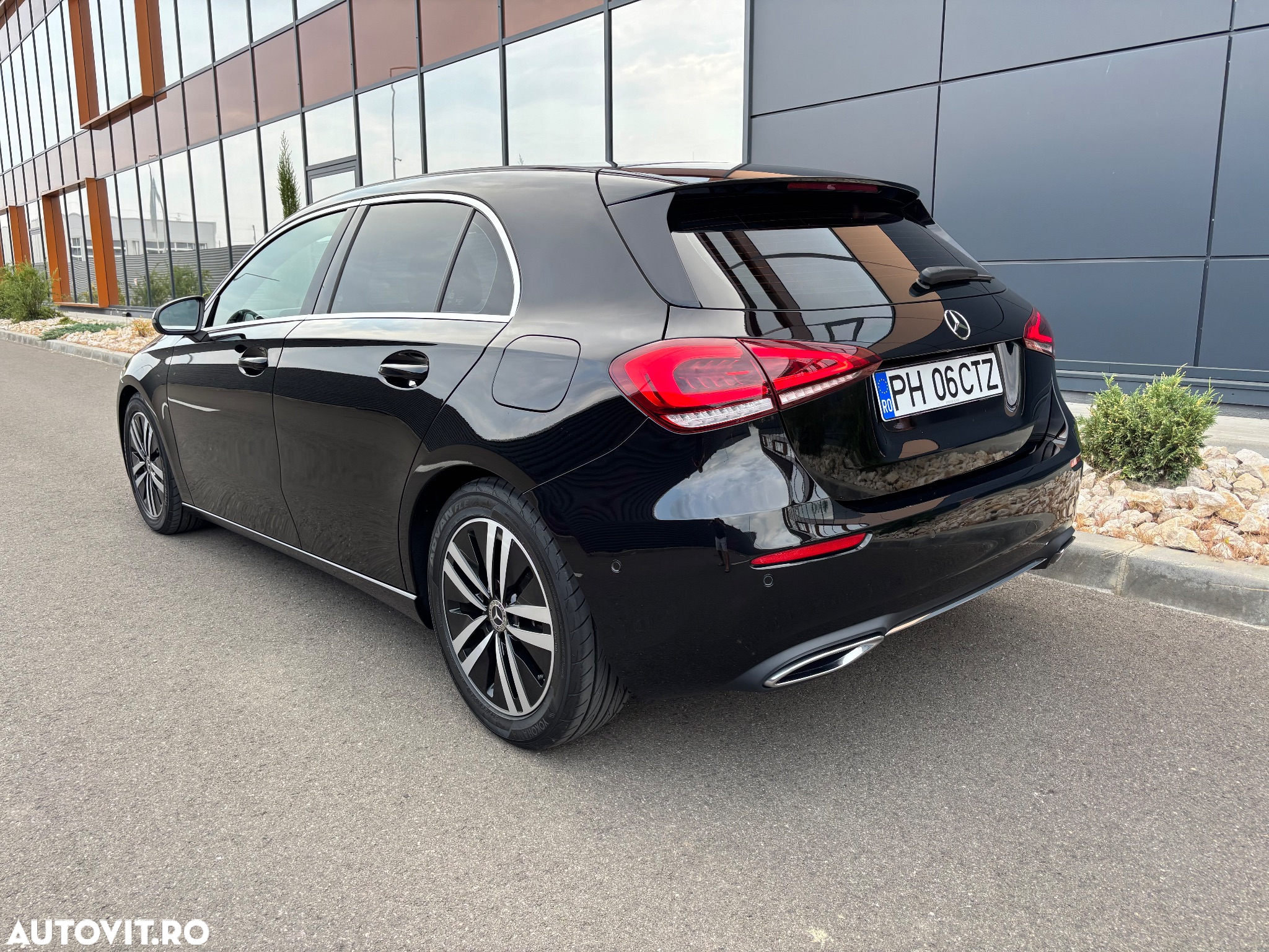 Mercedes-Benz A 180 7G-DCT Edition 2021 - 3