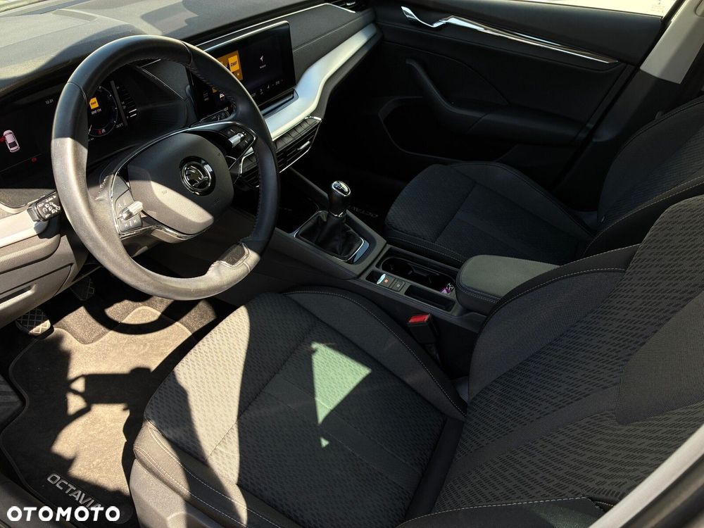 Skoda Octavia 1.5 TSI ACT Style - 10