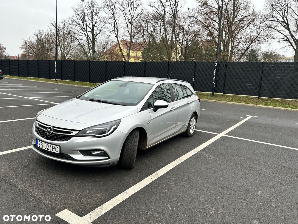 Opel Astra 1.6 CDTI Sport - 2
