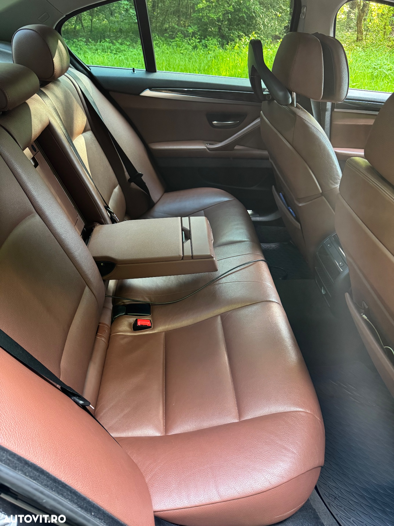 BMW Seria 5 525d xDrive - 9