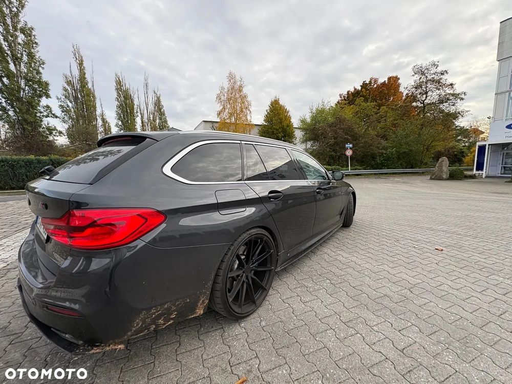 BMW Seria 5 530d xDrive Sport-Aut Luxury Line - 3