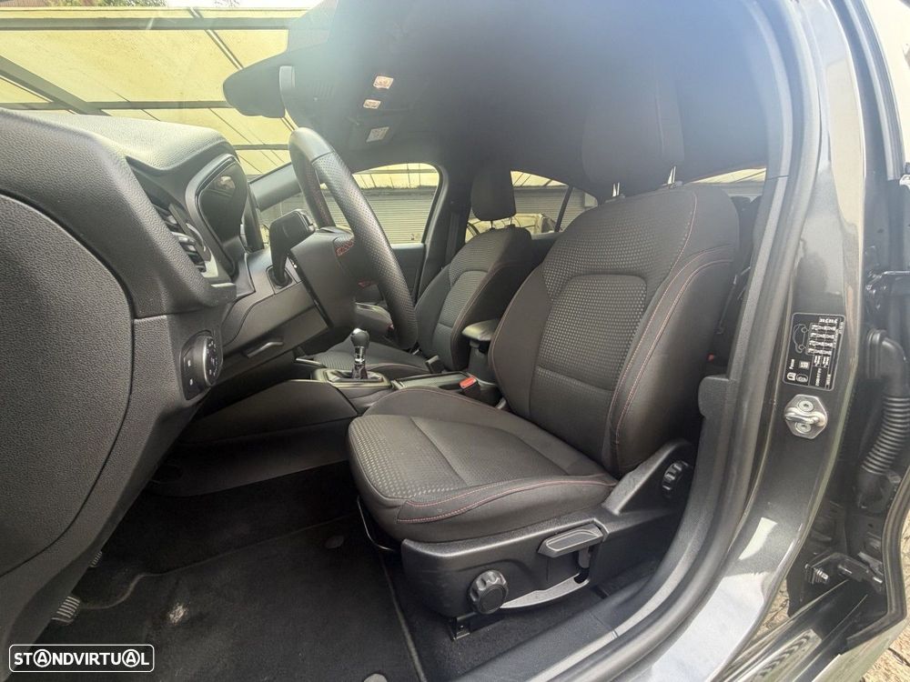 Ford Focus 1.5 TDCi EcoBlue ST-Line - 18