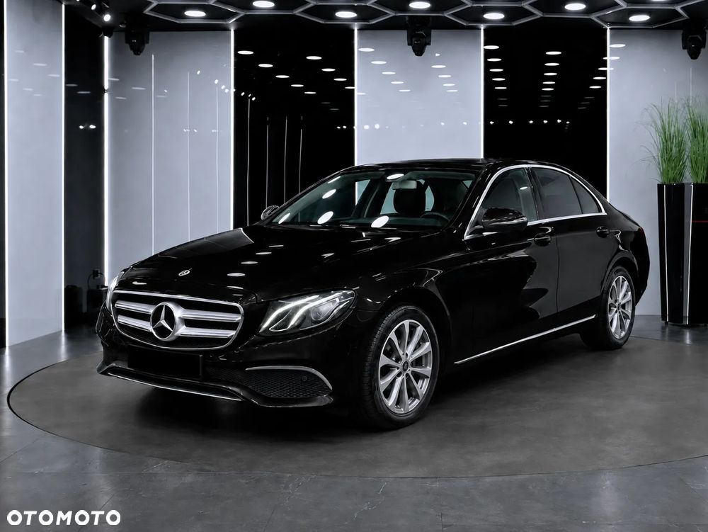 Mercedes-Benz Klasa E 200 d Business Edition 9G-TRONIC - 2