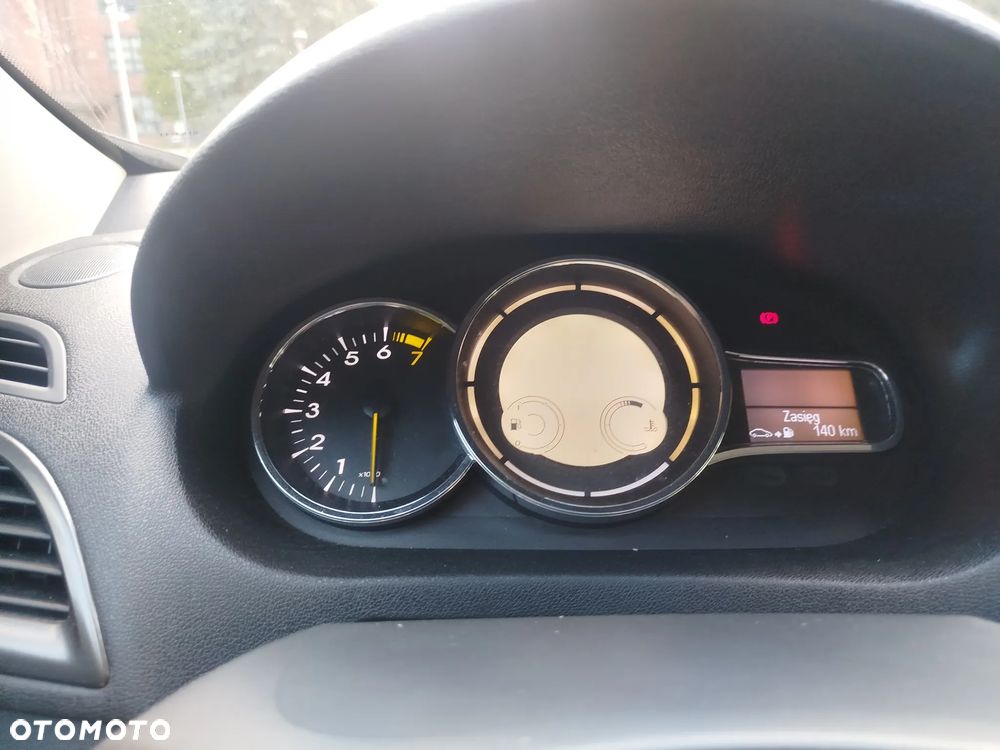 Renault Megane 1.2 16V TCe Energy Limited EU6 - 12