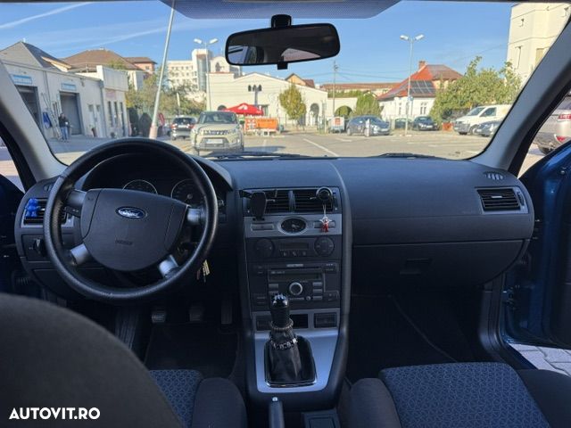 Ford Mondeo - 11