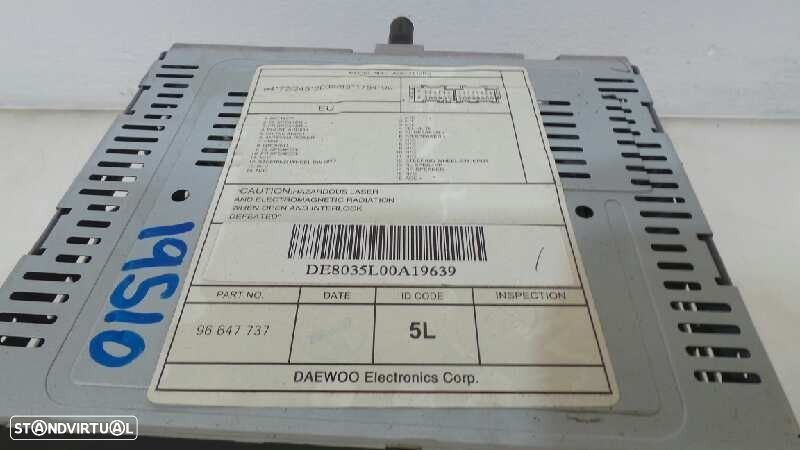 SISTEMA AUDIO / RADIO CD CHEVROLET AVEO / KALOS SEDAN 2009 - 1