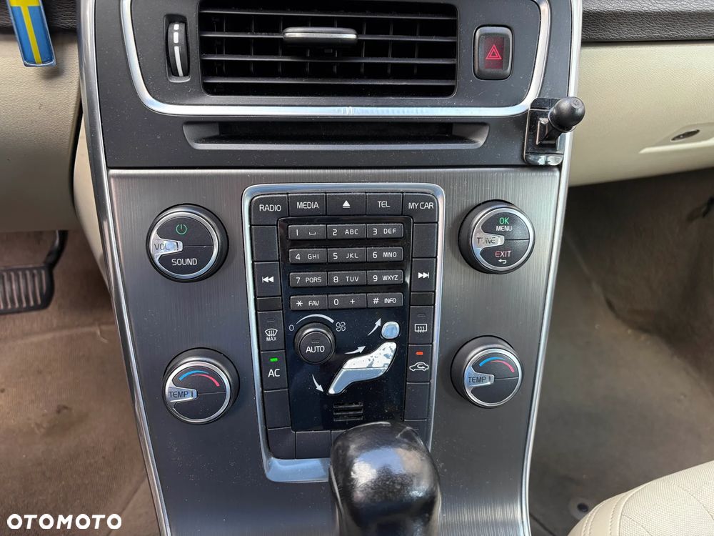 Volvo S60 D5 Geartronic - 20