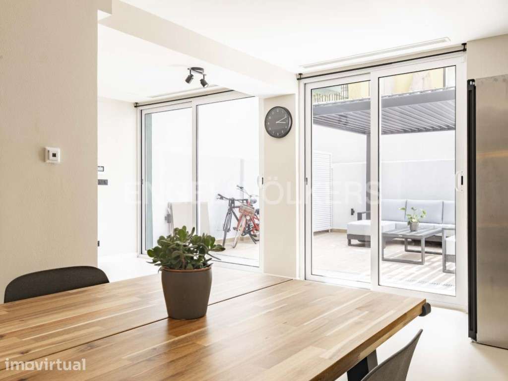 Deslumbrante T4 com Terraço Privado e Escritório na Lapa - Grande imagem: 2/31