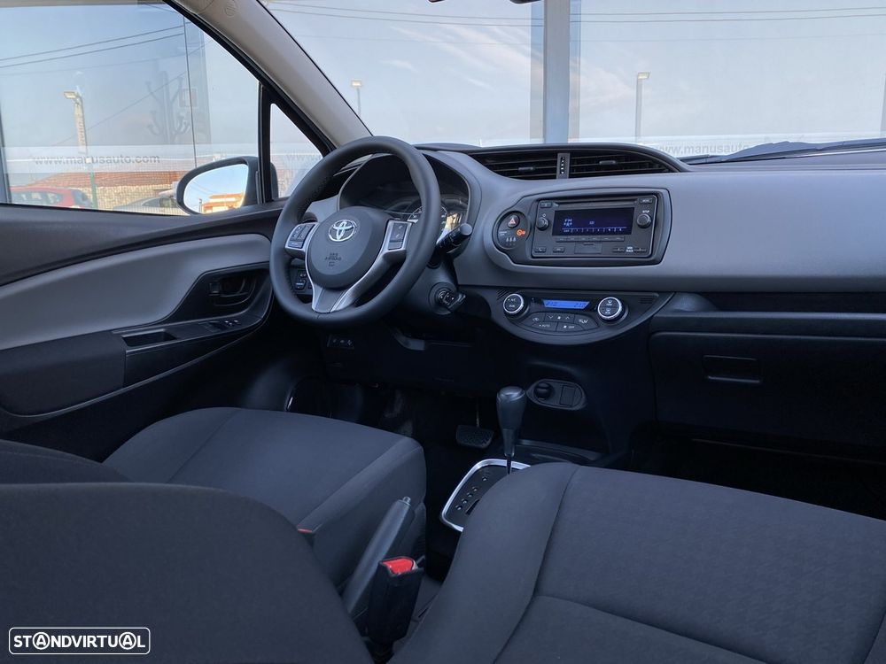Toyota Yaris 1.5 HSD Active - 17