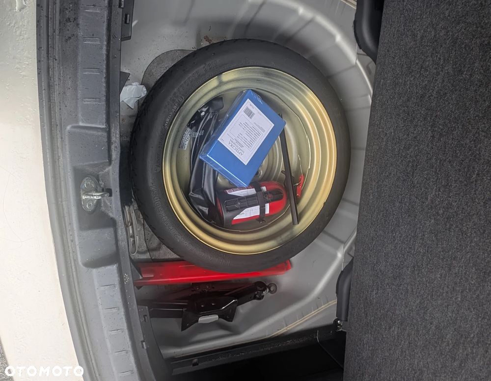 Mitsubishi Lancer 1.6 Invite - 11