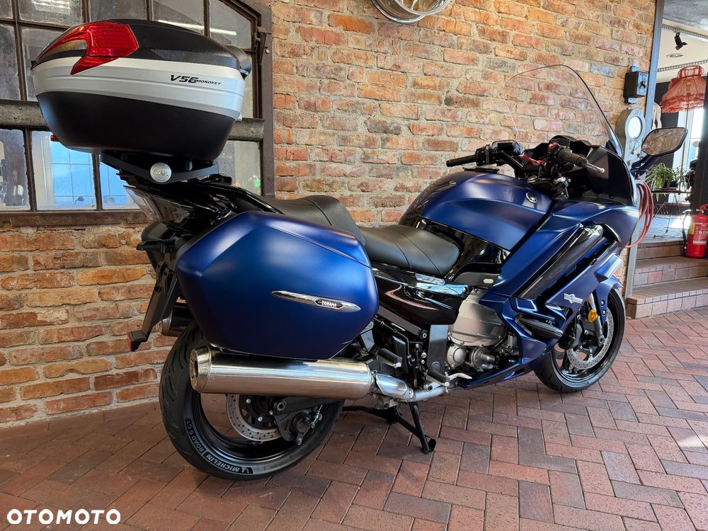 Yamaha FJR - 3