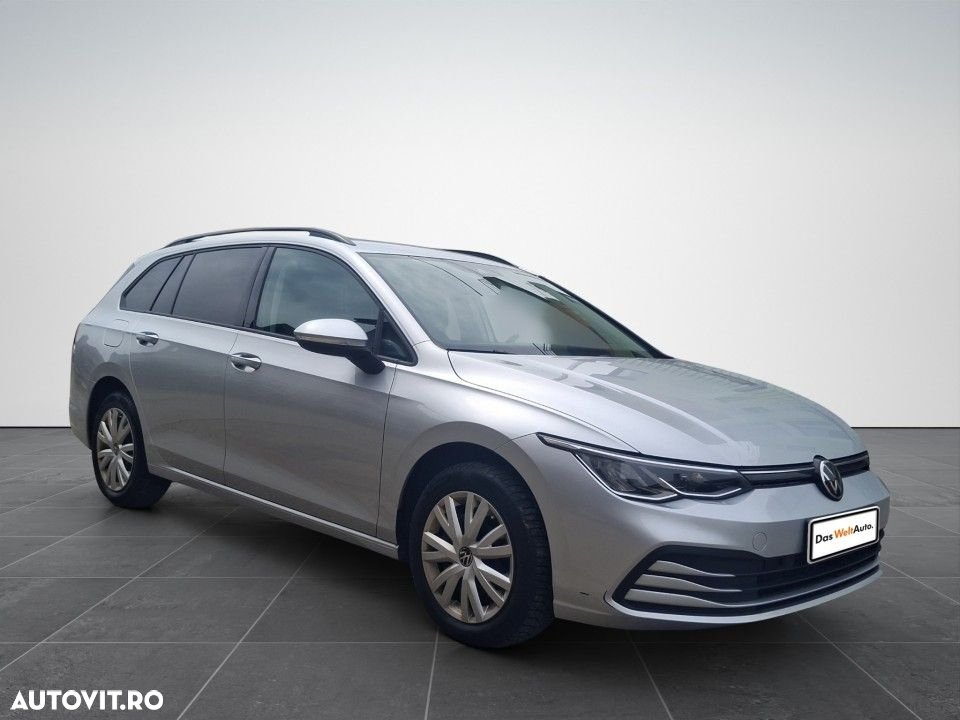 Volkswagen Golf - 8