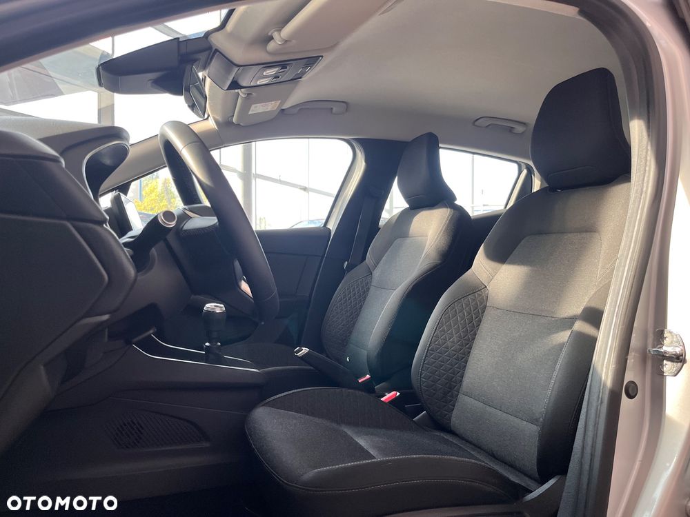 Renault Clio - 8