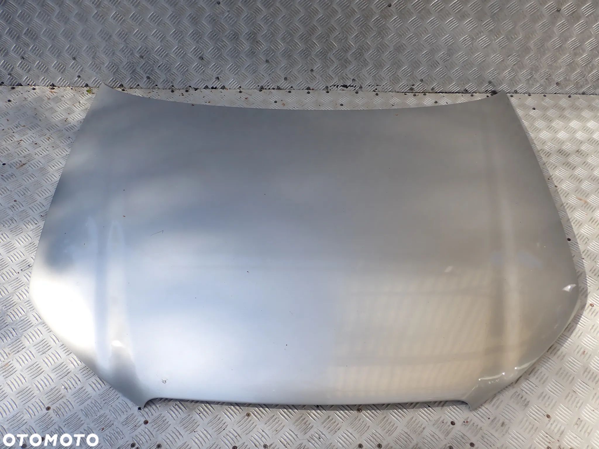 MASKA AUDI A3 8P0 8P0823373 KOLOR SKREBRNA - 1