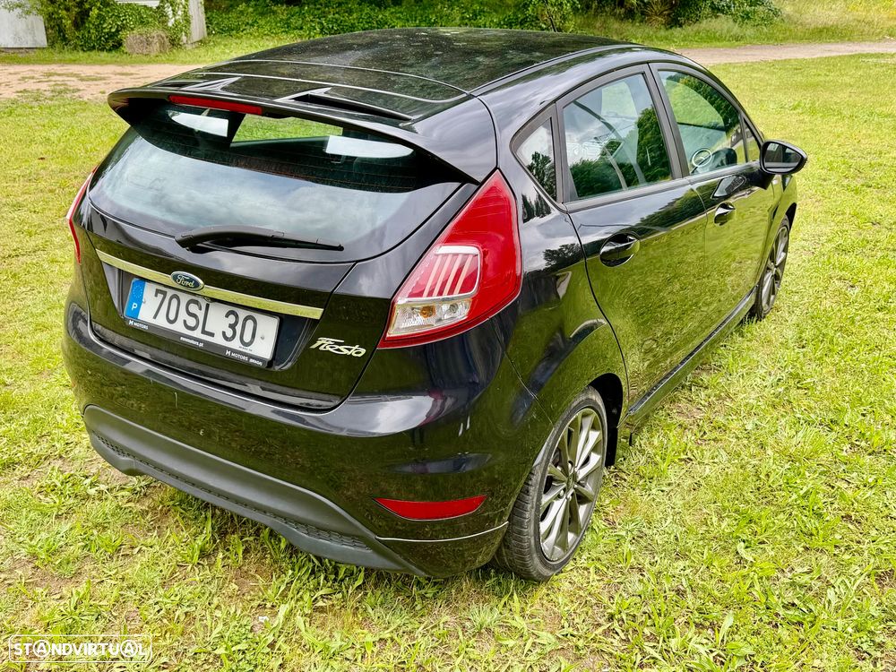 Ford Fiesta 1.5 TDCi STLine - 36