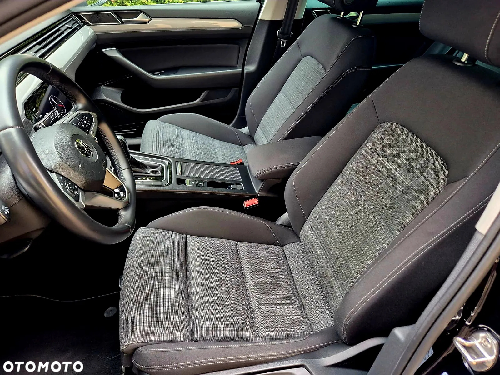 Volkswagen Passat 2.0 TSI Business DSG - 21