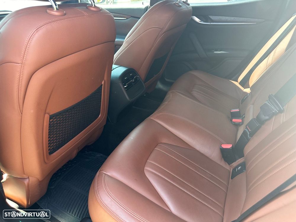 Maserati Ghibli 3.0 V6 S Q4 - 12